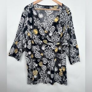 Avenue Stretch Tunic Top 3/4 sleeve size 26/28